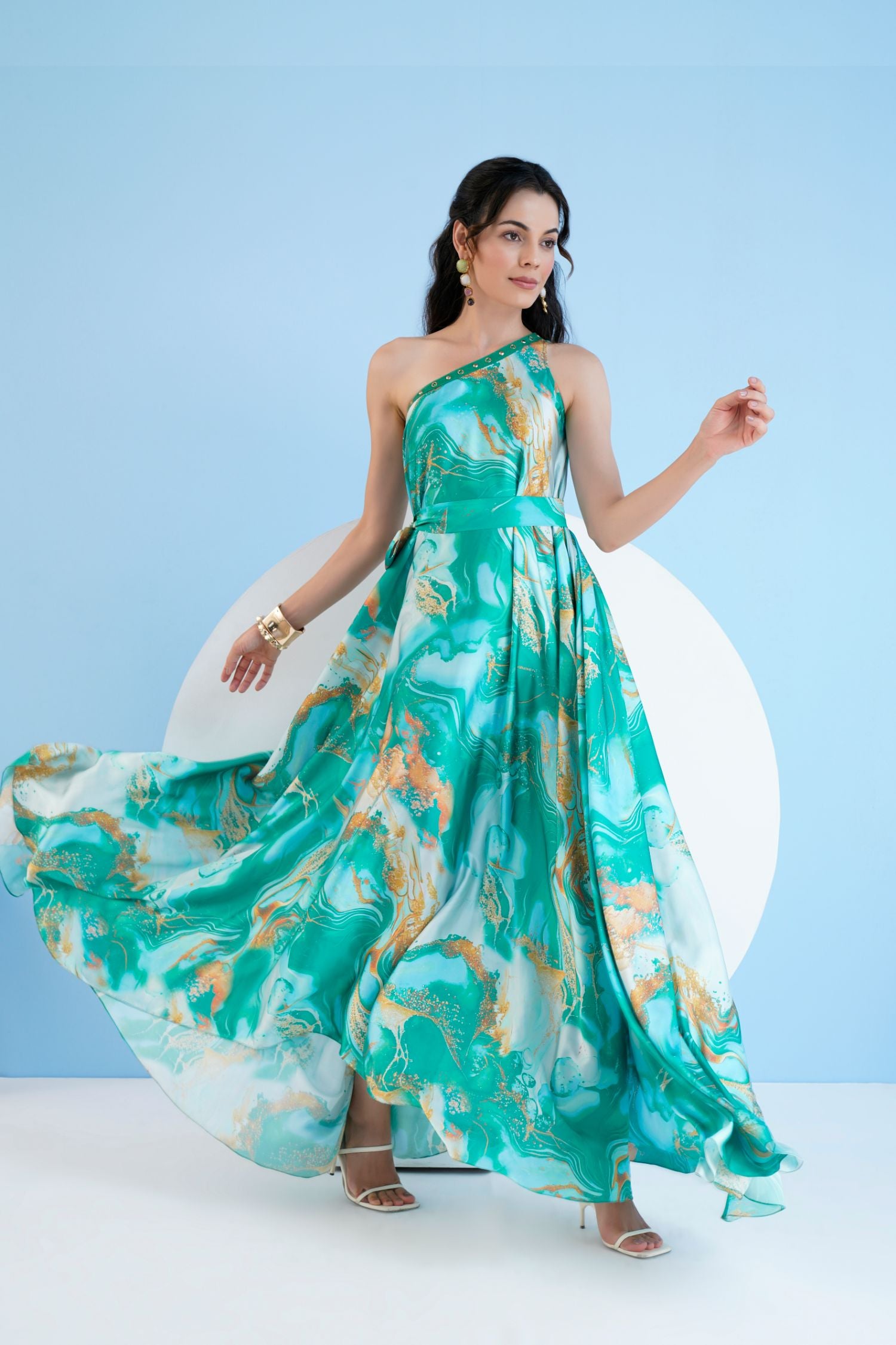 Green trippy romance printed one shoulder kaftan dress