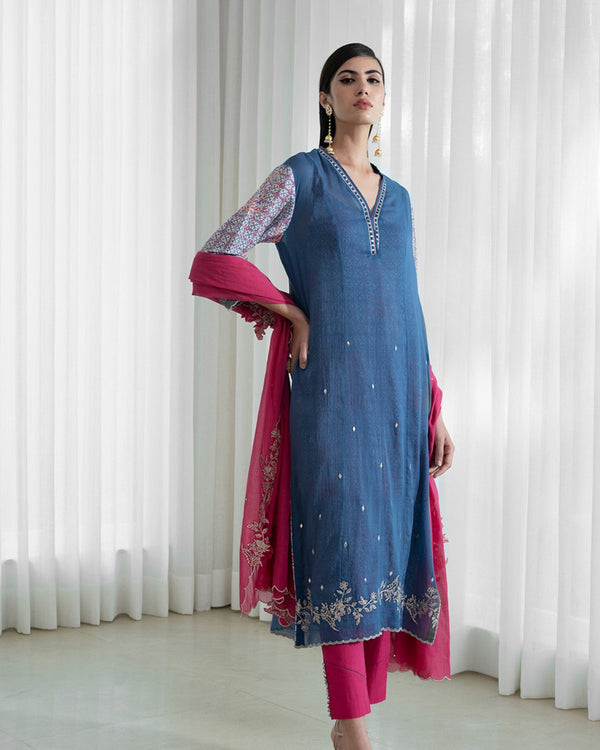 Straight Kurta Paired With Pants And Dupatta