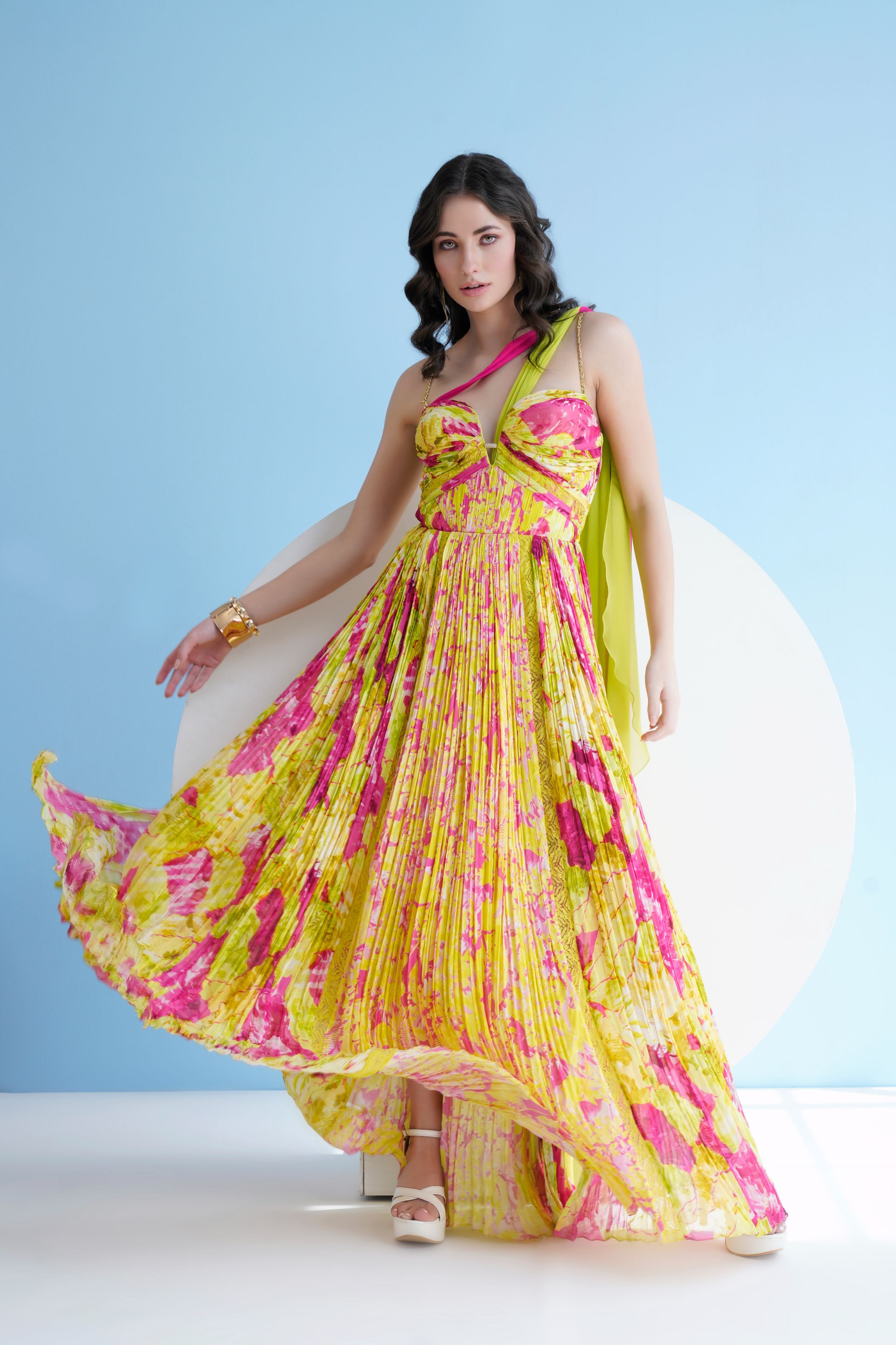 Floral printed long dress in pleated chiffon