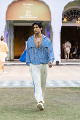 Printed shirt with two sided front pocket