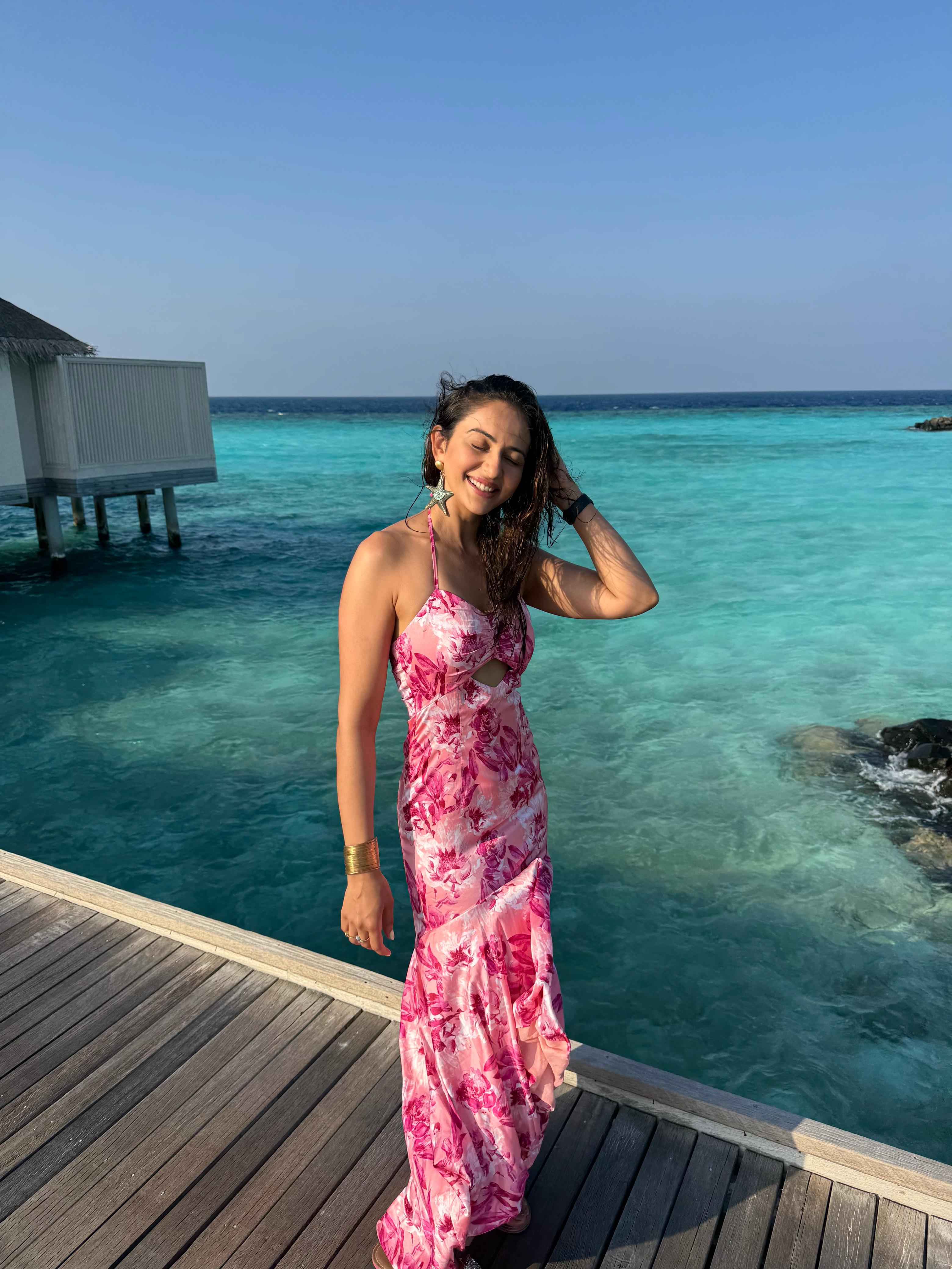 Rakul preet in Sakura Printed High Low Dress – mandirawirk.in