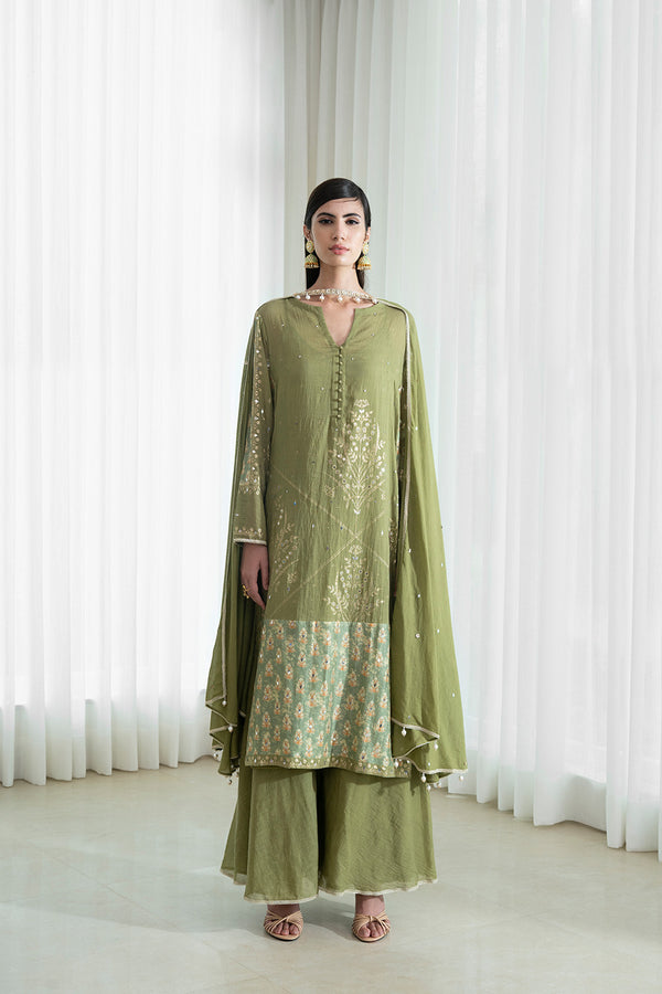 Kurta-sharara set with  foil dupatta