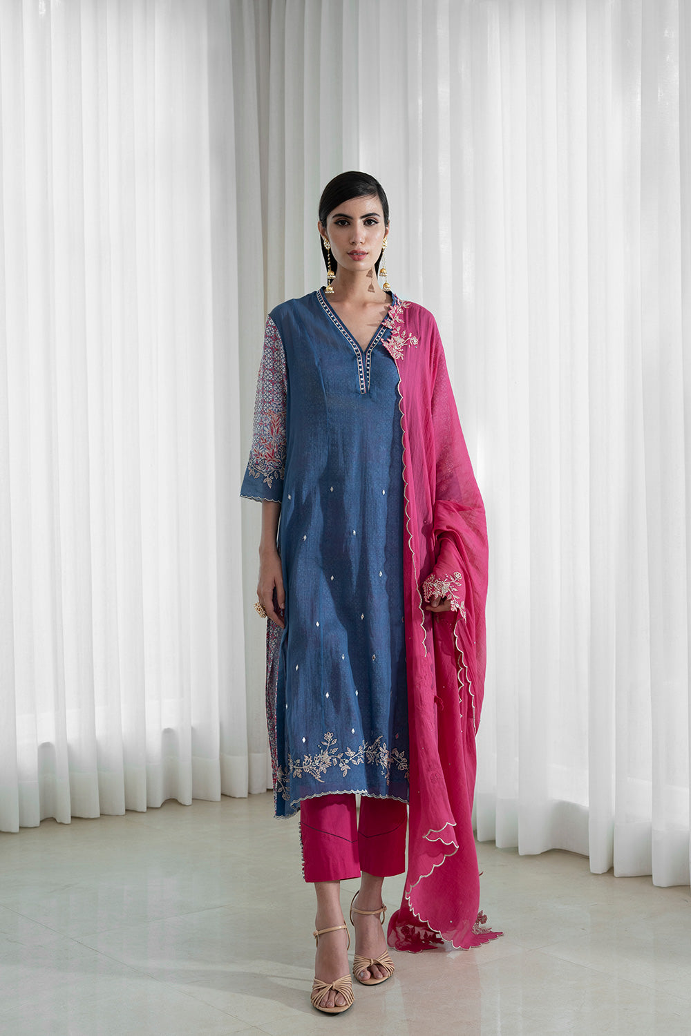 Straight Kurta Paired With Pants And Dupatta