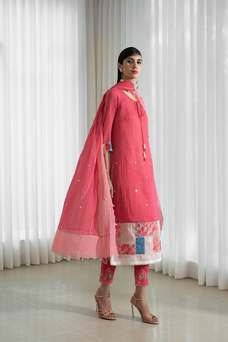 Straight Kurta Paired With Pants And Dupatta