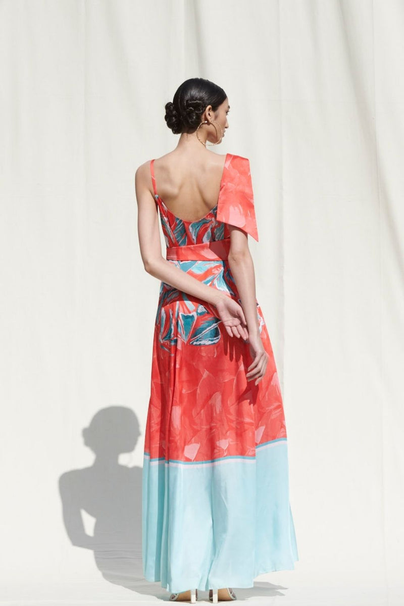 Wrap Panelled Dress And A Belt Details