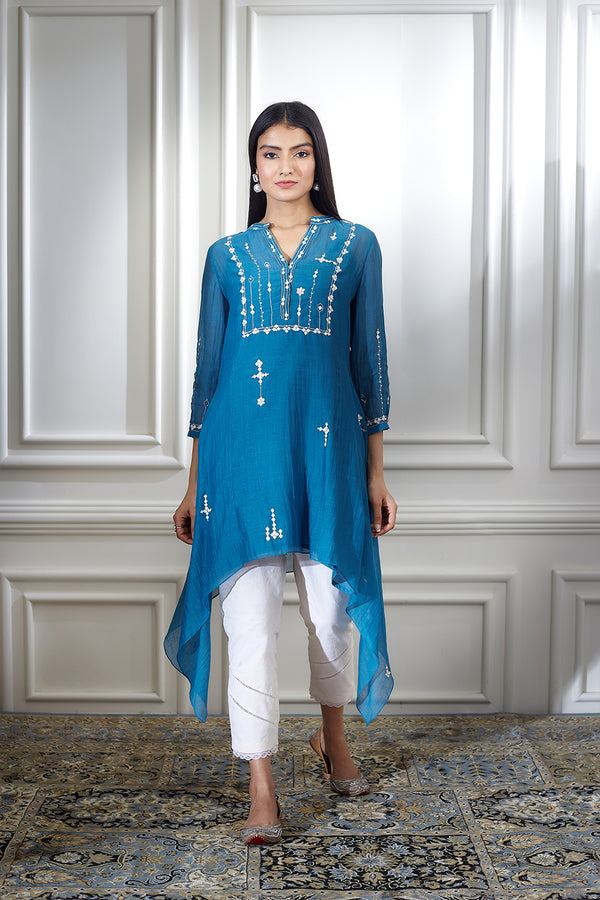Blue Aari Embroidered Kurta Set