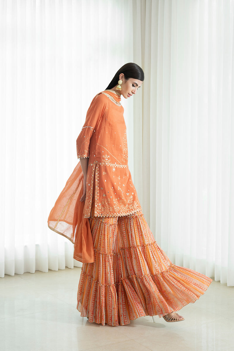 Kurta set with tiered sharara