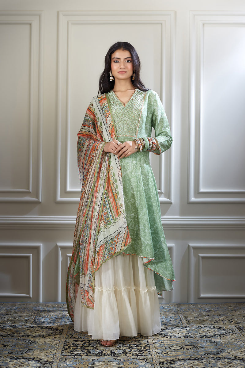 Embroidered asymmetric Kurta set