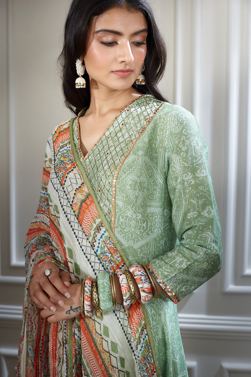 Embroidered asymmetric Kurta set